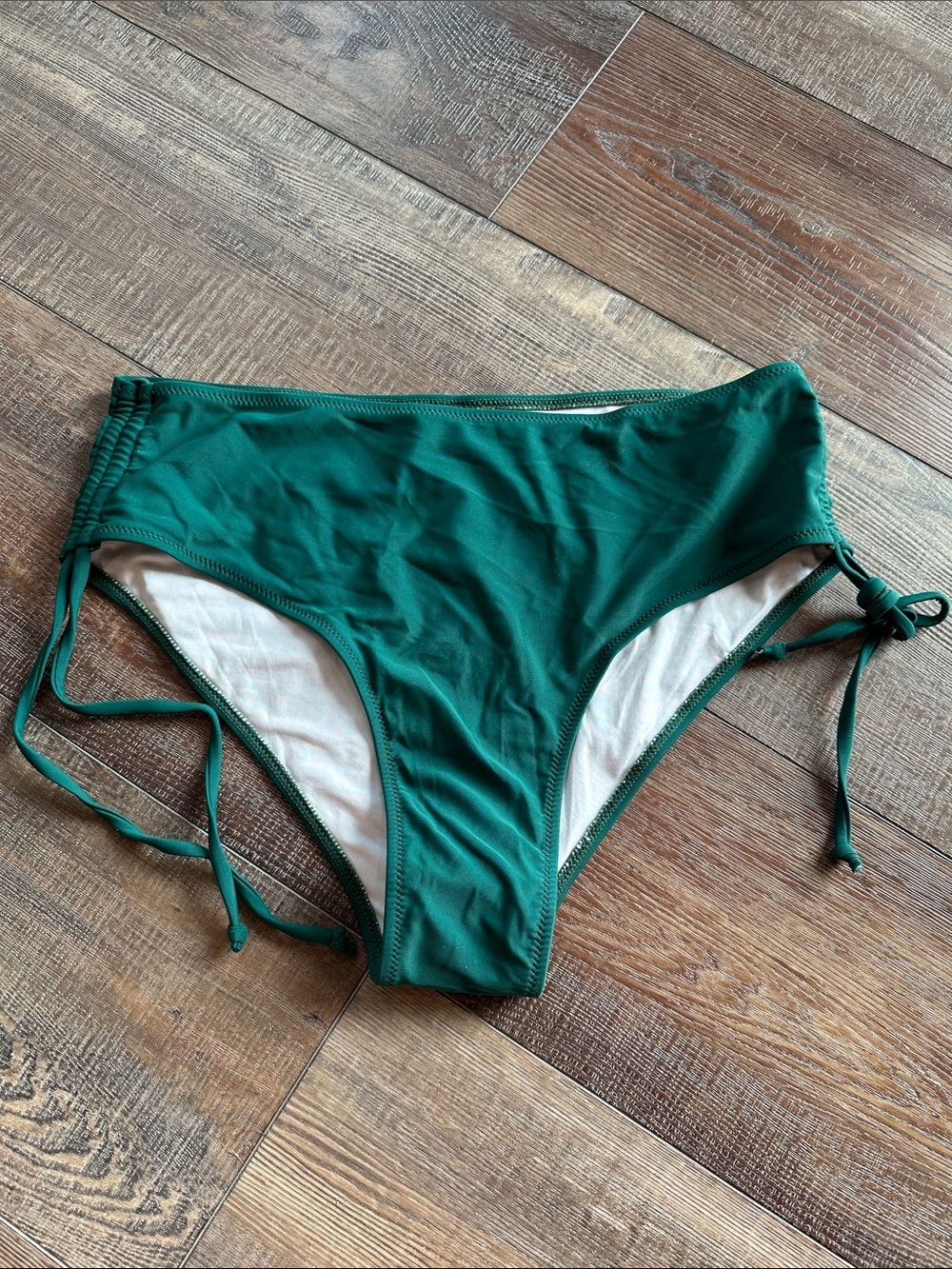 NWOT bottoms L